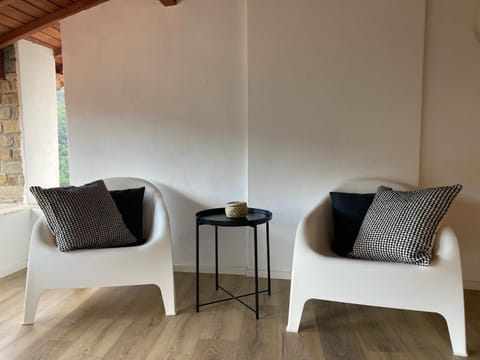 house in the medieval village House in Liguria