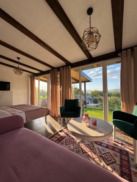 Natural landscape, View (from property/room), Balcony/Terrace, Photo of the whole room, Seating area