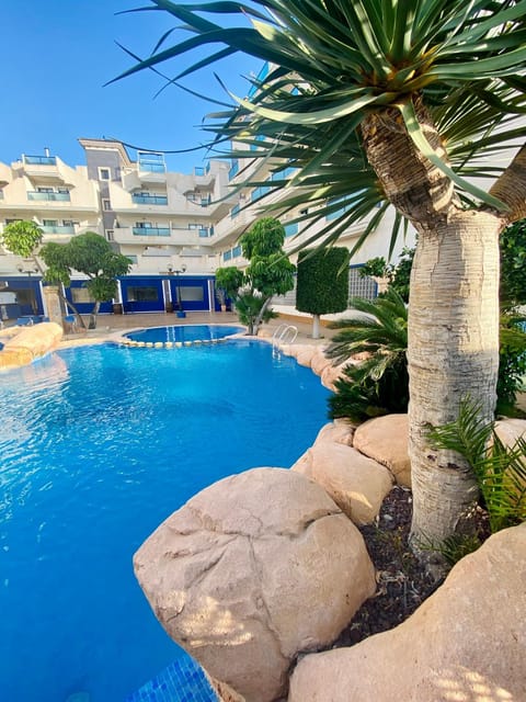 Property building, Swimming pool