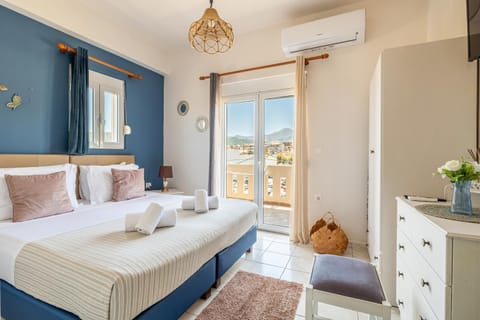 Bed, Photo of the whole room, air conditioner