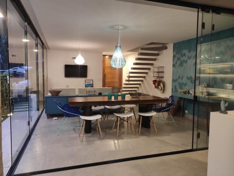 Lounge or bar, Dining area