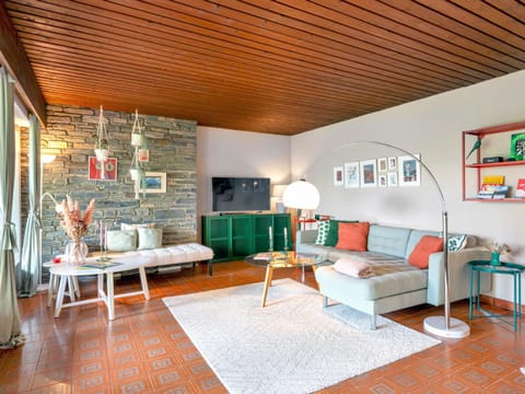 Gemütliche Ferienwohnung mit Terrasse und Seeblick Apartment in Velden am Wörthersee