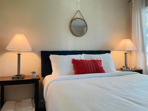 Large Renovated Cottage on East Lake Park House in Birmingham