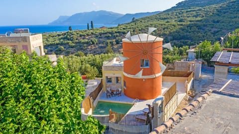 Bird's eye view, Pool view