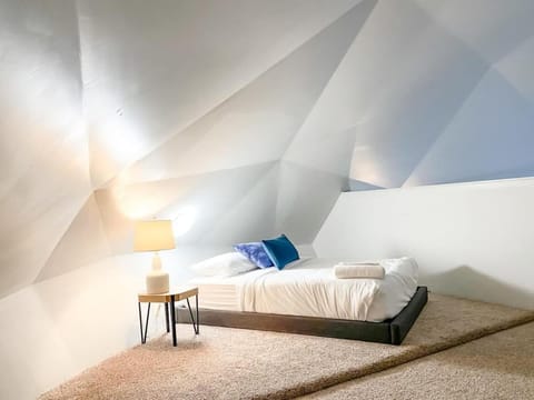 Rocket City's Original Space Dome House in Huntsville