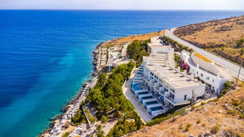 Property building, Natural landscape, Beach, Sea view