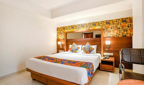 Bed, Bedroom, Breakfast