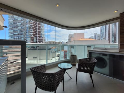 View (from property/room), Balcony/Terrace, City view
