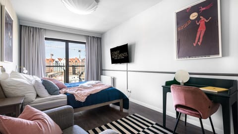 Photo of the whole room, Seating area, Bedroom