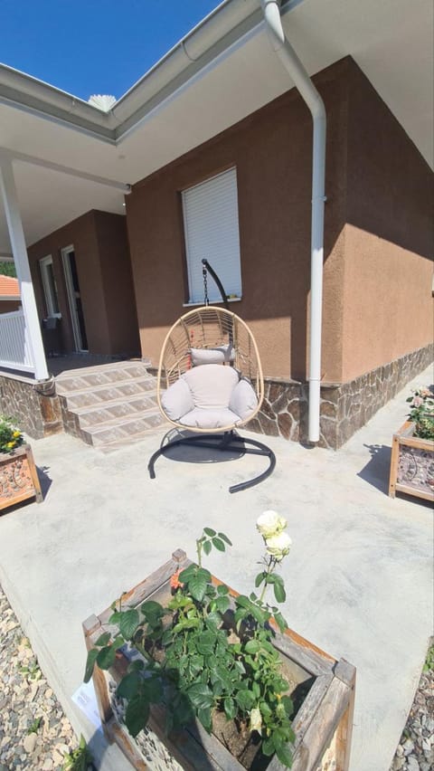 OAZA House in Zlatibor District, Serbia