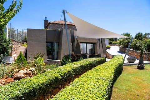 LITHARI Luxury Villa with Private Pool, Your Perfect Retreat, Crete Villa in Lasithi