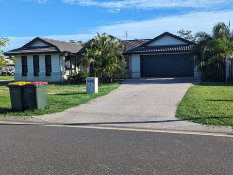 Property building, Neighbourhood, Street view
