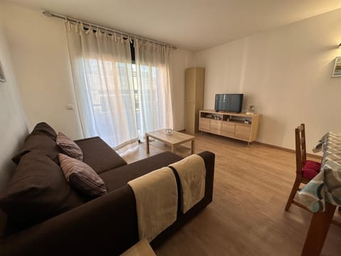 Communal lounge/ TV room, TV and multimedia