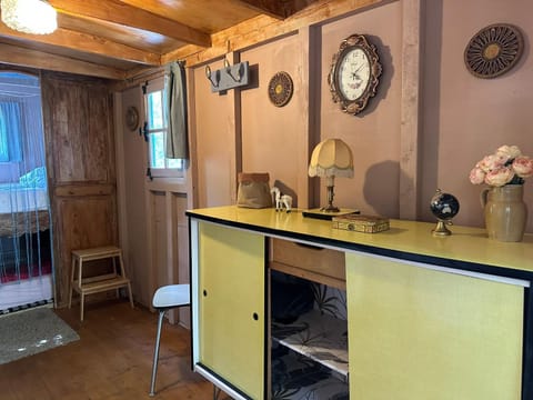 Les roulottes de Bayama - logement insolite avec jacuzzi Nature lodge in Mougins