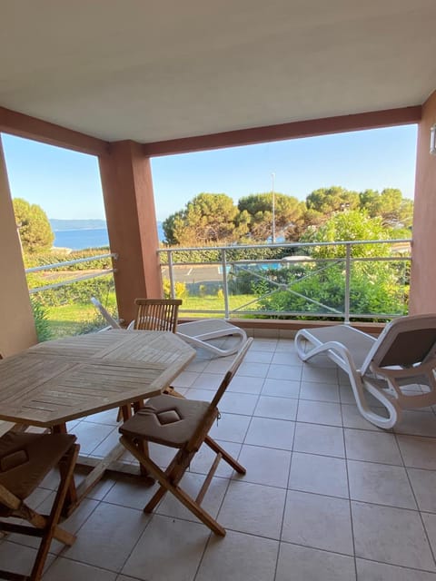 Appartement VAIANA avec piscine en bord de mer Apartment in Ajaccio