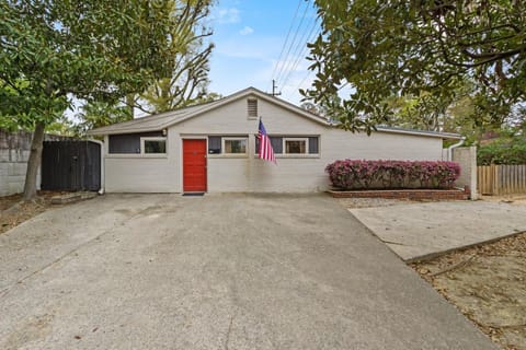 The Mid-Century Hub Close to Everything House in Columbia