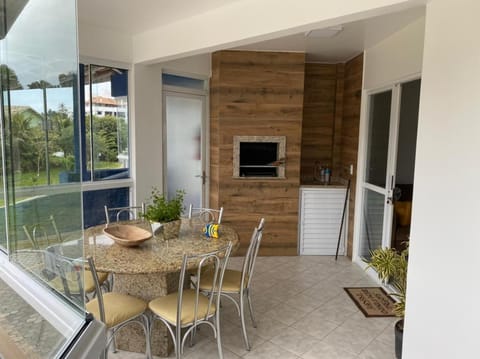 Lounge or bar, Dining area