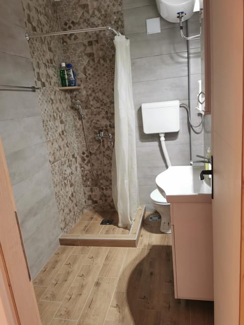 Apartmani Manila, Vrnjačke terme-popust, SPA centar Pegaz-popust, garažno mesto Apartment in Serbia