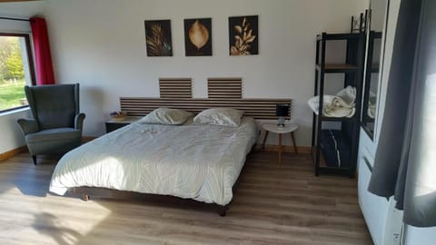 gite "La Renaudaie" - piscine House in Brittany