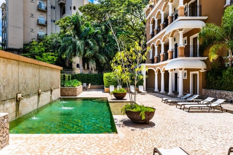 Swimming pool