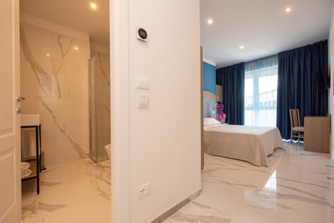 Shower, Bed, Bathroom, Photo of the whole room, Bedroom, towels, wardrobe