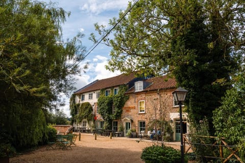 Property building, Spring, Day