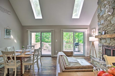 Wintergreen Resort Home with 2 Decks and Ski Access! House in Massies Mill