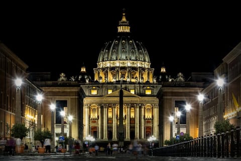Nearby landmark, Place of worship, City view