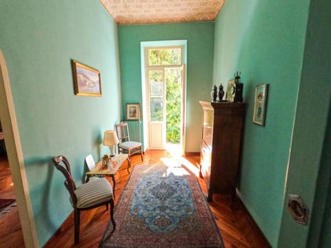 Communal lounge/ TV room, Living room, Seating area, Internal: Not applicable to any particular room