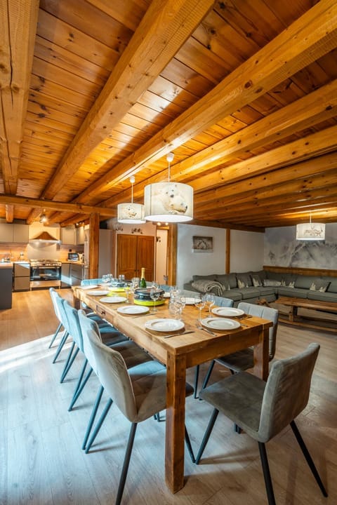 2AlpesChalets - Chalet Marie 1 - Standing et Sauna au pieds des pistes House in Les Deux Alpes