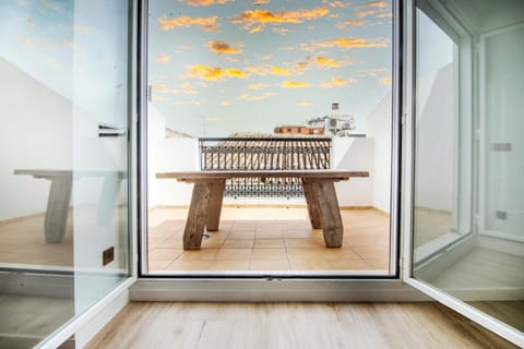 VLC HOST- Eixarchs Apartment in Valencia