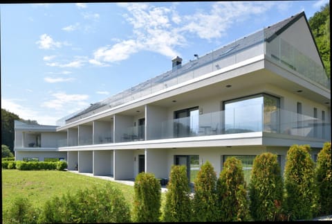 Property building, Day