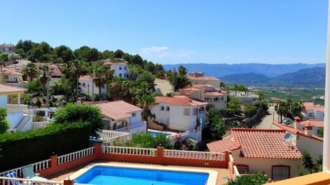 Mountain view, Pool view
