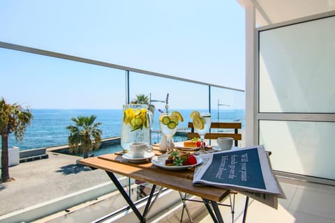 Off site, Balcony/Terrace, Food and drinks, Food, Sea view, Sunset