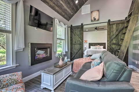 Cozy Spring Branch Cottage in Hill Country! House in Spring Branch