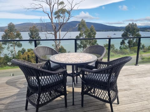 Property building, Balcony/Terrace