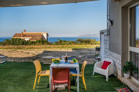 Patio, Restaurant/places to eat, Garden view, Sea view, Inner courtyard view