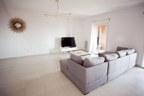 Magnifique appartement avec vue imprenable Apartment in La Londe-les-Maures