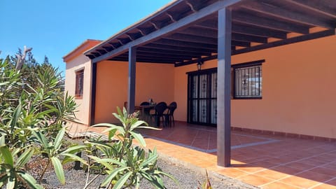 Patio, Dining area