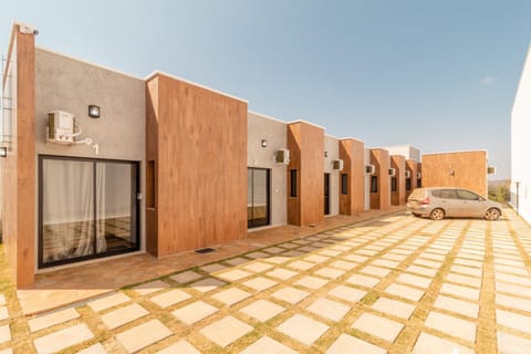 Property building, Facade/entrance, Solarium