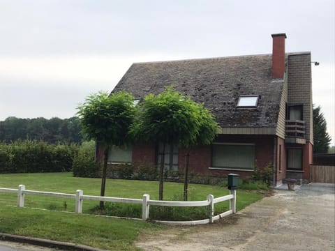 Tussenbeke House in Flanders