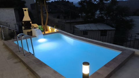 EfisHouse House in Crete
