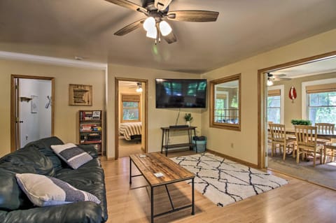 Waterfront Leech Lake Cabin with Dock, Fire Pit Cabin in Leech Lake