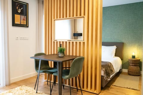 Dining area, hair dresser