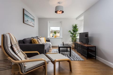 Living room, Seating area, Family, Family