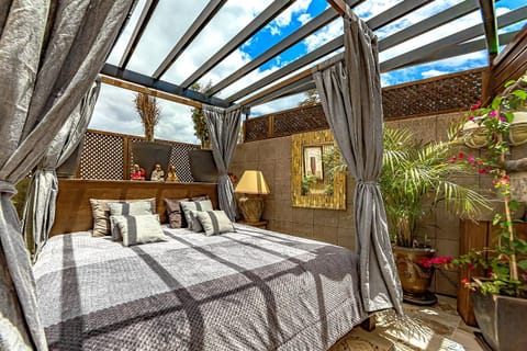 Property building, Photo of the whole room, Bedroom
