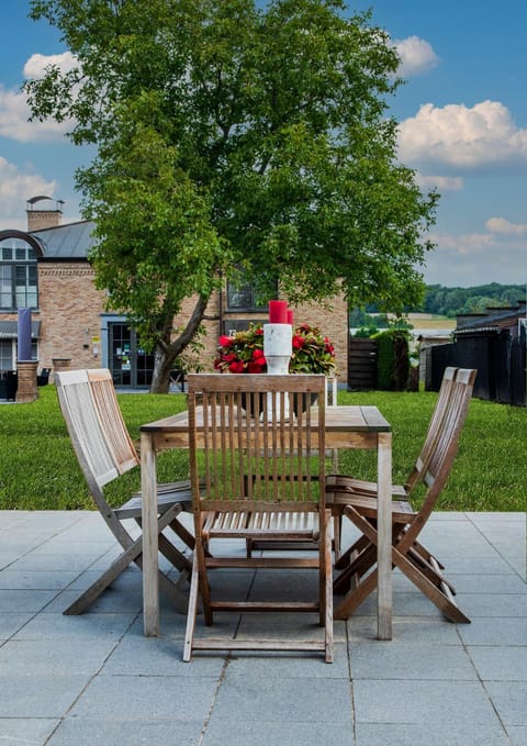 Garden, Balcony/Terrace