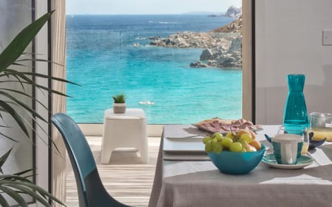 Balcony/Terrace, Food and drinks, Sea view