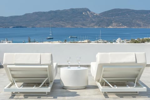 Patio, Balcony/Terrace, Seating area, Sea view, sunbed