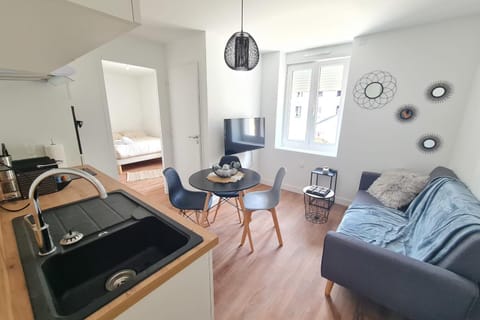 Le Poulorio 4 - T2 - Proche Gare By Locly Apartment in Lorient